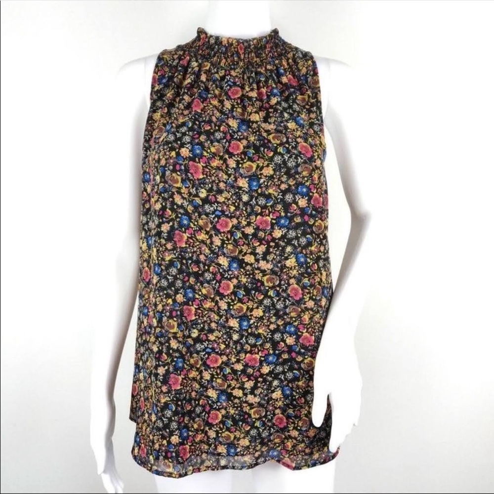 Sleeveless Blouse